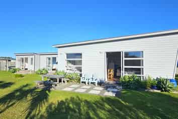  108 Mahoe Place, Matarangi