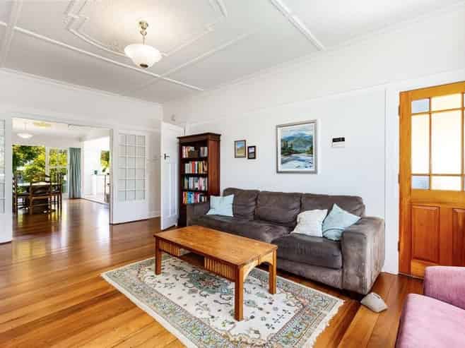 98 Campbell Street, Karori