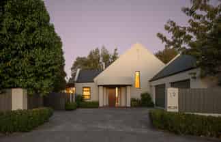 12 Cherrywood Park, Springlands