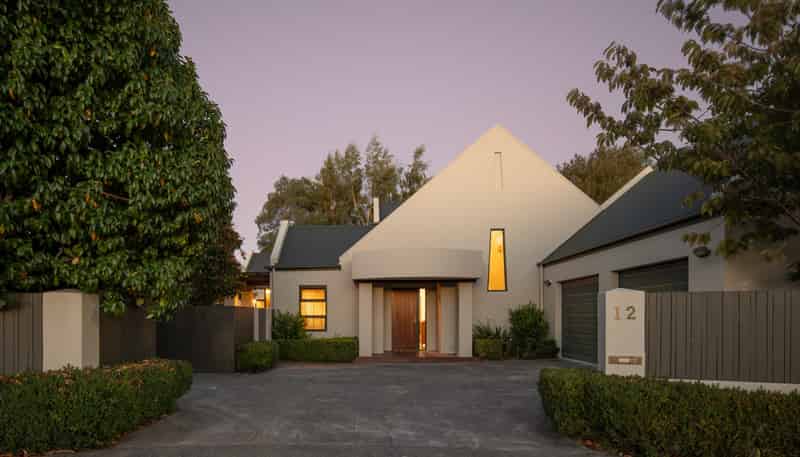 12 Cherrywood Park, Springlands