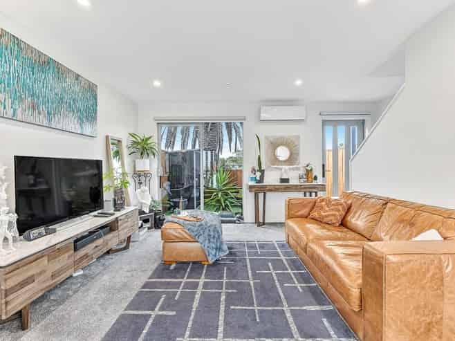 2/24 Kelwyn Road, Kelston