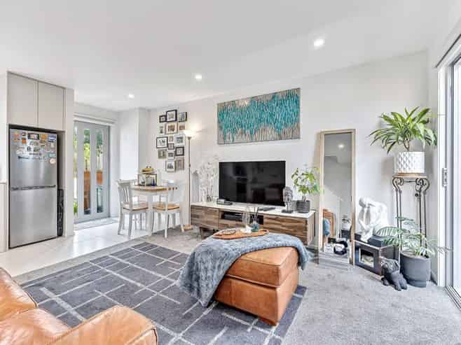 2/24 Kelwyn Road, Kelston
