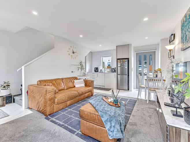2/24 Kelwyn Road, Kelston