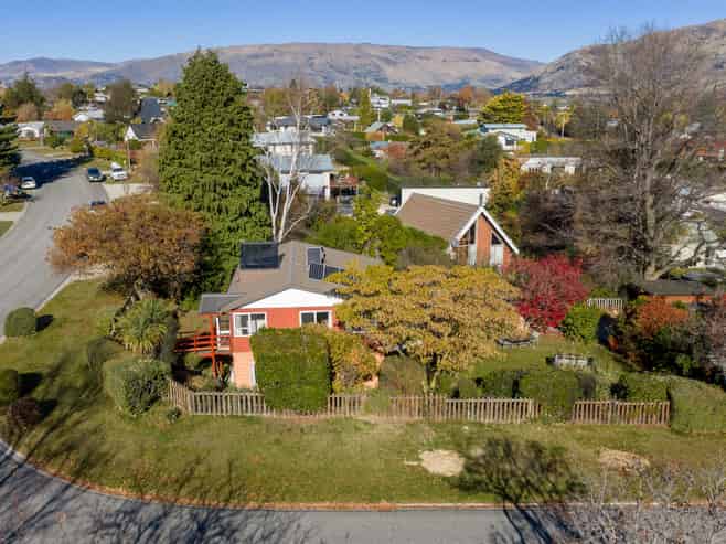 43 Hunter Crescent, Wanaka