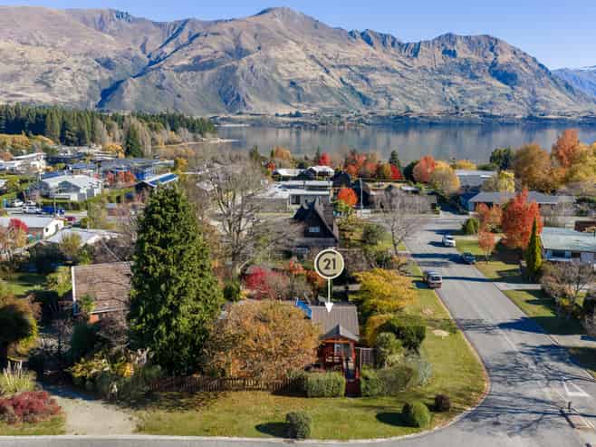 43 Hunter Crescent, Wanaka