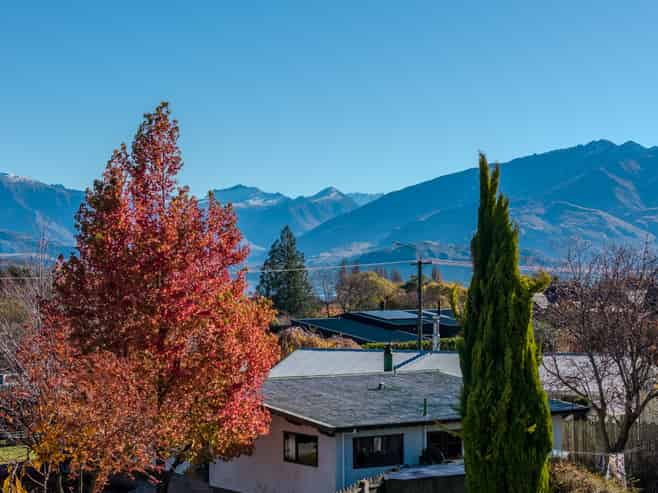 43 Hunter Crescent, Wanaka