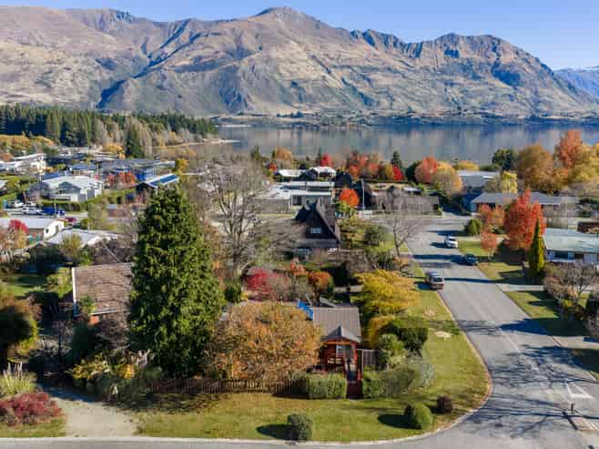 43 Hunter Crescent, Wanaka