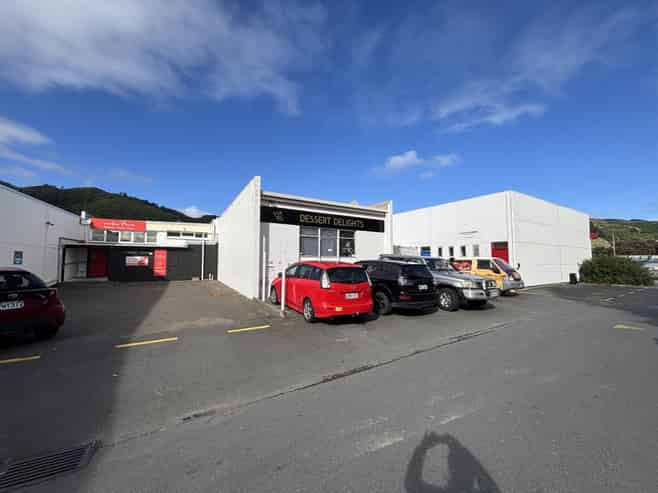 Main Road Profile | Rear Access & Parking | Affordable Large Format Space