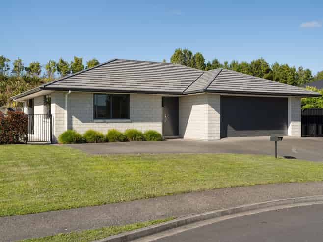 25 Blacklock Road, Pyes Pa