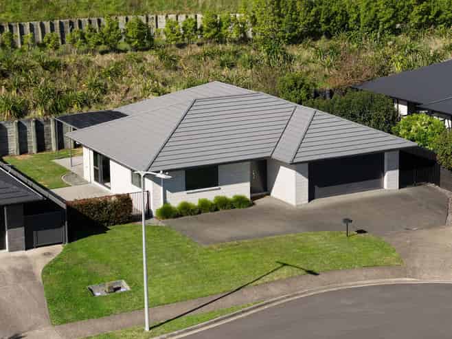 25 Blacklock Road, Pyes Pa
