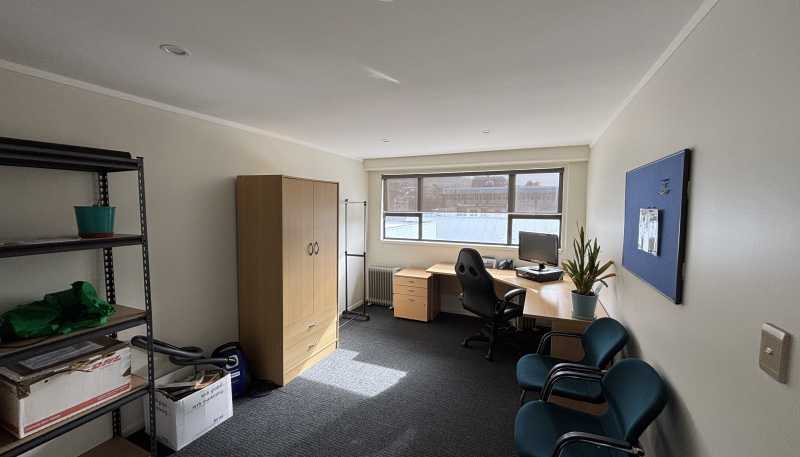 182 Main Road, Tawa