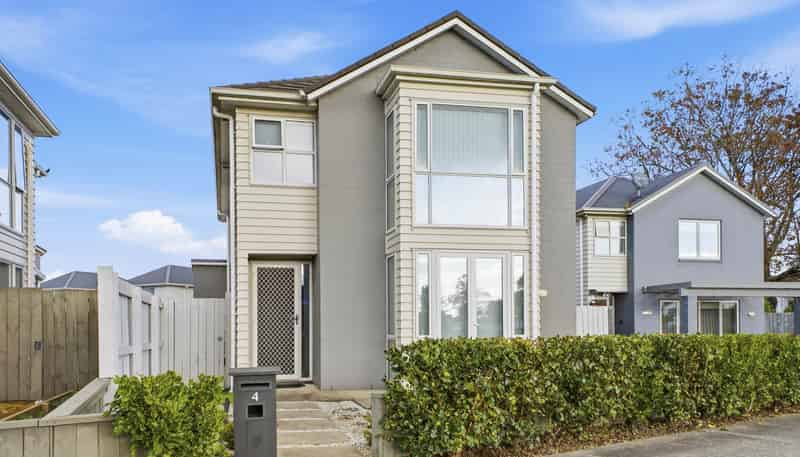 4 Fuselage Lane, Takanini