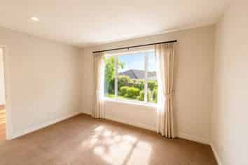 10 Villa Court, Eastern Beach