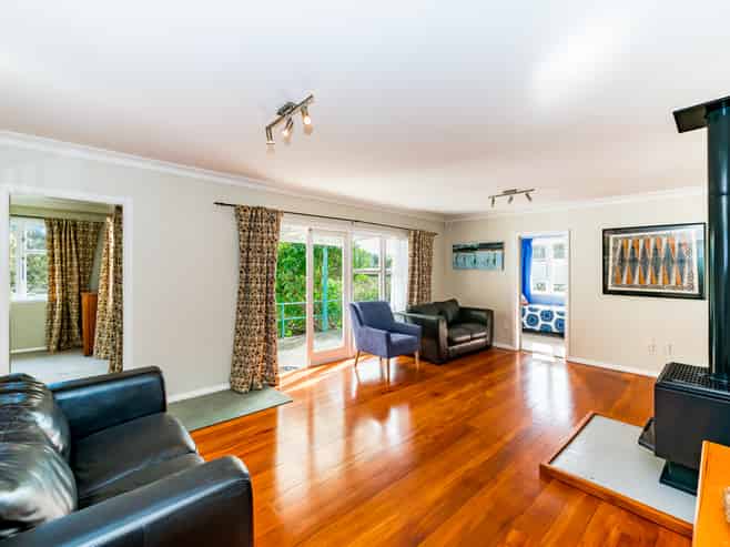 9 Tennis Court Road, Raumati South