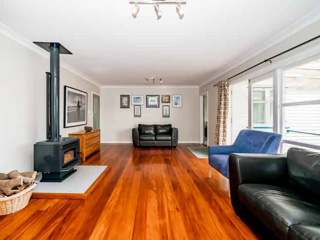 9 Tennis Court Road, Raumati South
