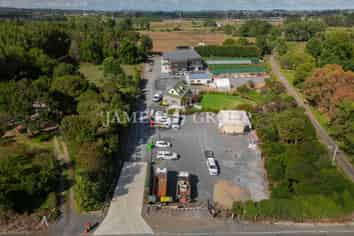 Flexible Options! Secure Yard, Office & Workshop