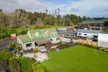 Flexible Options! Secure Yard, Office & Workshop