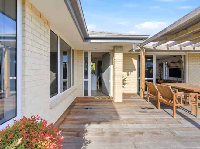 24 Glenconnor Place, Burwood