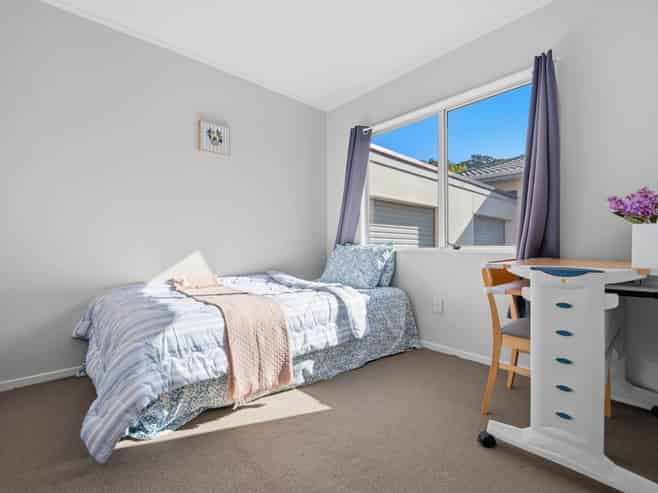 1/17 Lambrown Drive, Totara Vale