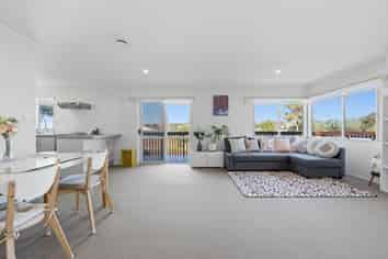 1/17 Lambrown Drive, Totara Vale