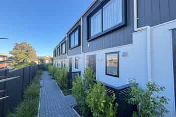 4/11 Jaemont Avenue, Te Atatu South