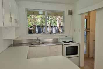 4/3 Grove Rd, Sandringham