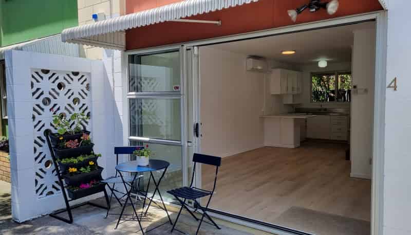 4/3 Grove Rd, Sandringham