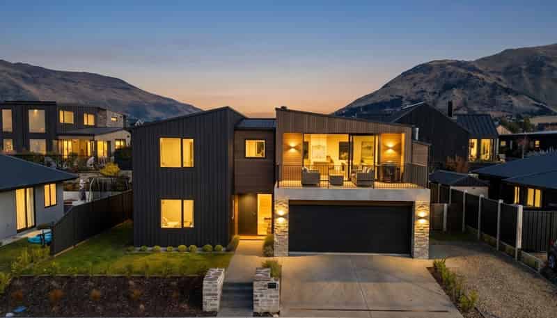 54 Avalon Station Drive, Wanaka