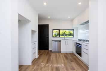 57 Mawai Hakona Drive, Wallaceville