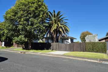 27 Amorino Drive, Red Beach