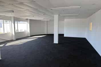 Versatile industrial facility on Cavendish Drive