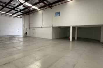 Versatile industrial facility on Cavendish Drive