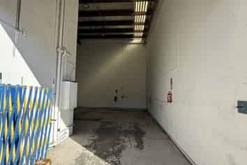 Versatile industrial facility on Cavendish Drive