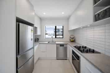 4 Orona Place, Conifer Grove