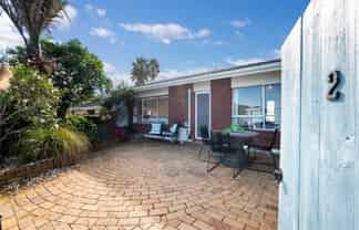 2/11 Kawerau Avenue, Devonport