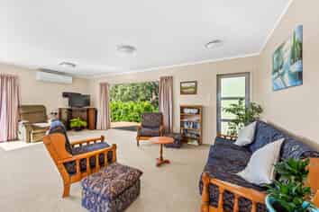 844 Cove Road, Waipu