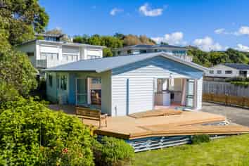 844 Cove Road, Waipu