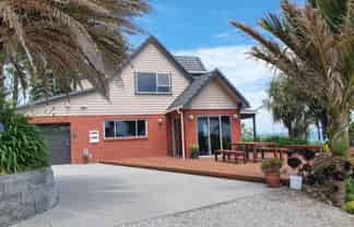 308  North Beach Road, Cobden