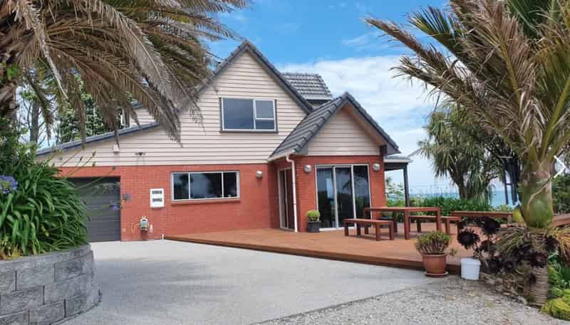 308  North Beach Road, Cobden