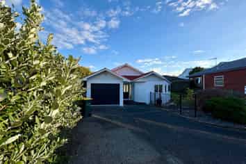 2/2 East Coast Road, Milford
