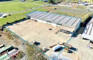 Heavy Industrial Facility with Dual Gantry Cranes