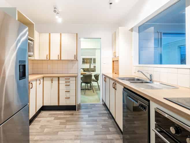 6 Tregear Place, Camborne