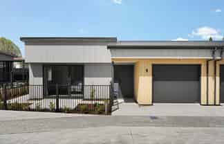 4 Fable Way, Leamington