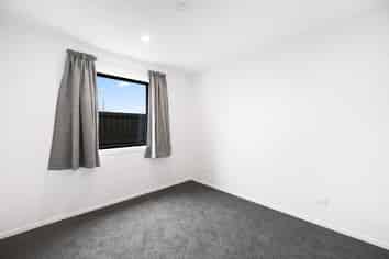 4 Fable Way, Leamington