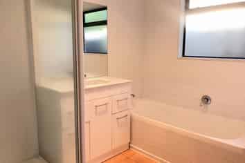 99A Silverdale Road , Hillcrest