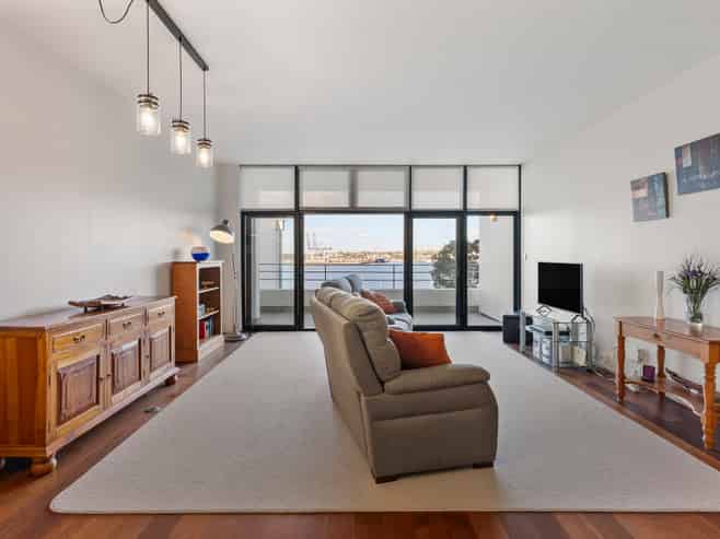 102/45 Stanley Point Road, Devonport