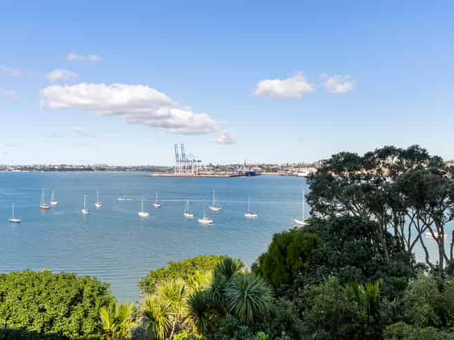 102/45 Stanley Point Road, Devonport