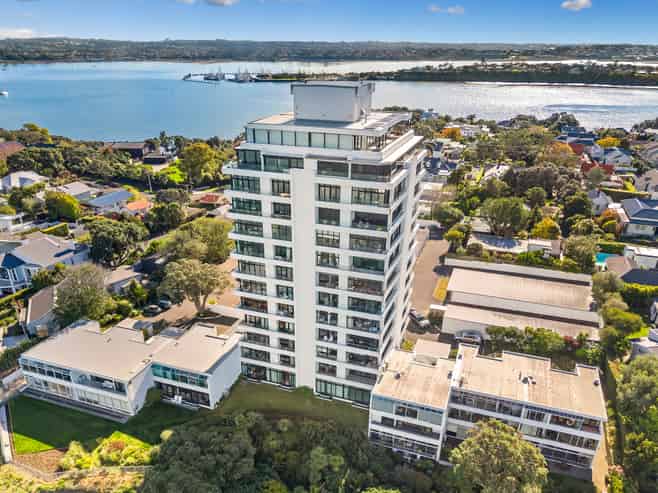 102/45 Stanley Point Road, Devonport