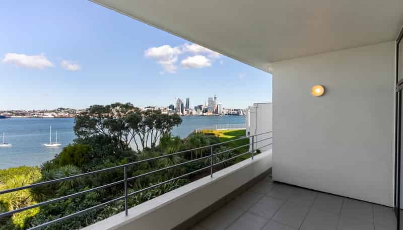 102/45 Stanley Point Road, Devonport