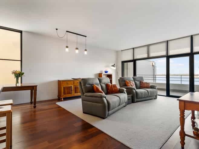 102/45 Stanley Point Road, Devonport